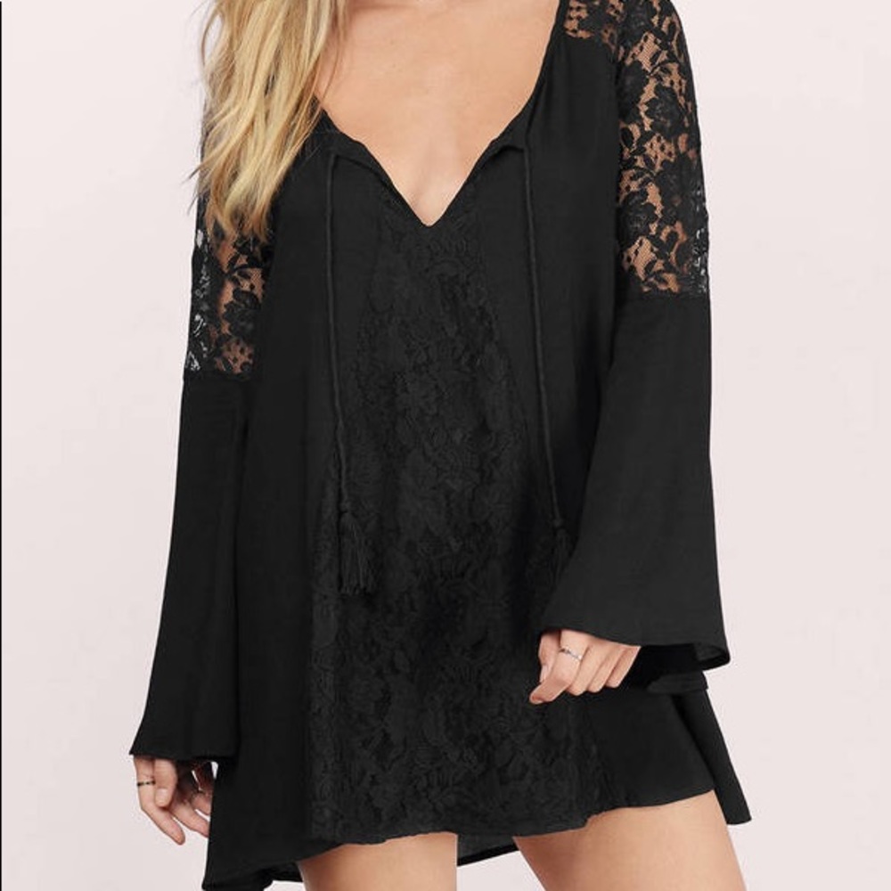 Tobi Visions of Me Black Lace Shift Dress